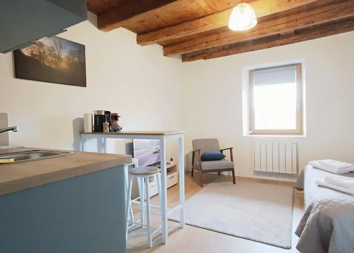 Le Parmelan - Sur La Route D'annecy Alby-sur-Cheran